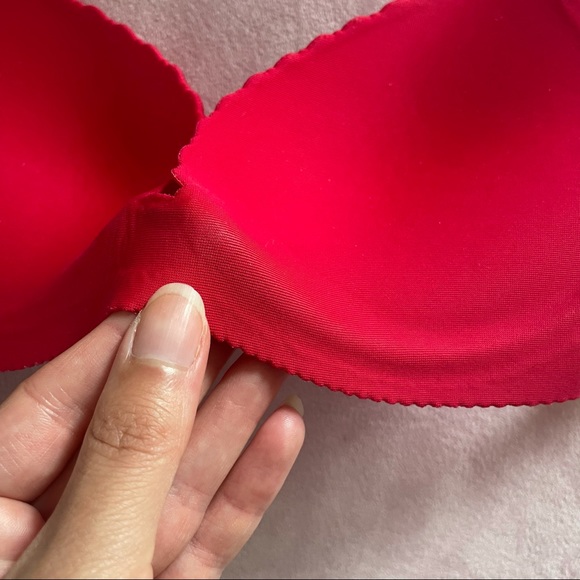 VS Angels Secret Embrace Bra - Picture 4 of 8